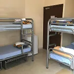 بيت شباب شباب أنتاريس نيس